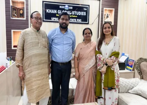 Jaro Education Give 51 Lakh to Khan Sir Foundation